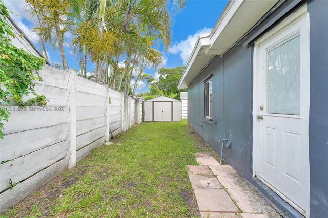 407 S 56th Terrace, Hollywood, FL 33023