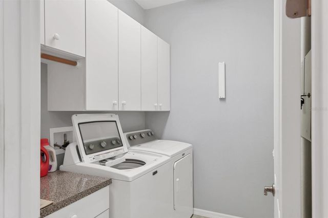 7545 ALUMNI TRAIL, Sarasota, FL 34243