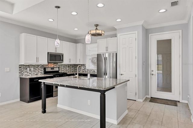 7545 ALUMNI TRAIL, Sarasota, FL 34243