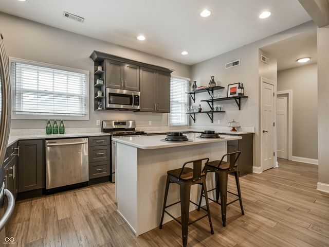 328 Lesley Avenue, Indianapolis, IN 46219