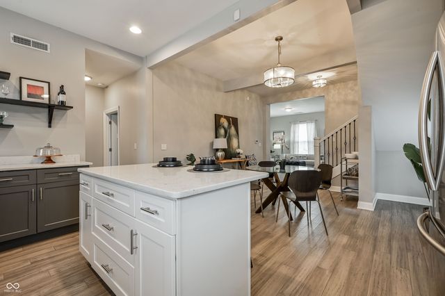 328 Lesley Avenue, Indianapolis, IN 46219