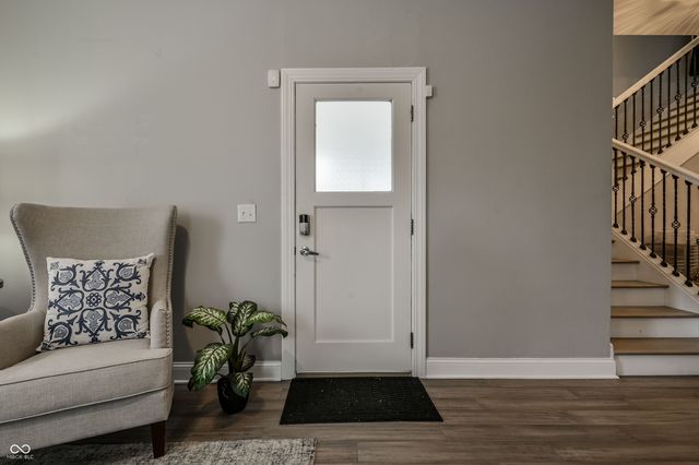 328 Lesley Avenue, Indianapolis, IN 46219