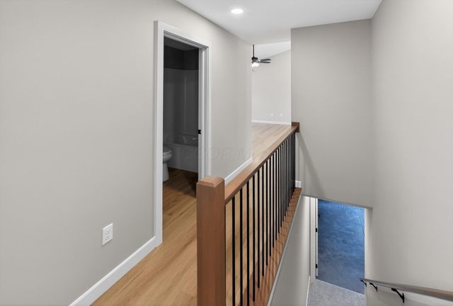 532 Floral Valley W, Howard, OH 43028