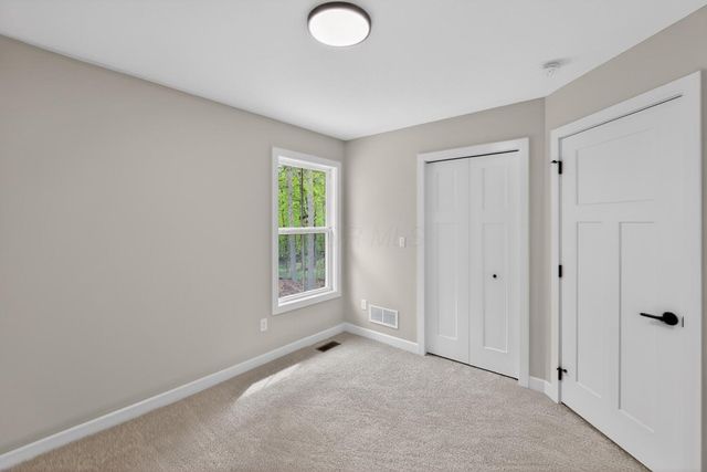532 Floral Valley W, Howard, OH 43028