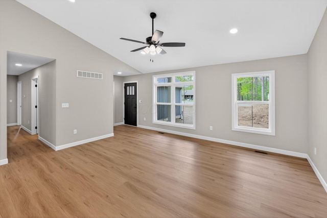 532 Floral Valley W, Howard, OH 43028