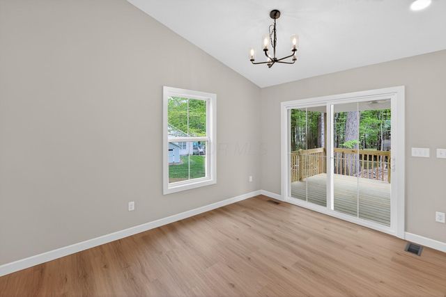 532 Floral Valley W, Howard, OH 43028