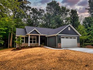 532 Floral Valley W, Howard, OH 43028