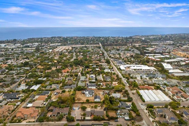 752 Bracero Road, Encinitas, CA 92024