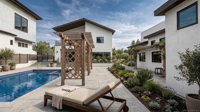 752 Bracero Road, Encinitas, CA 92024