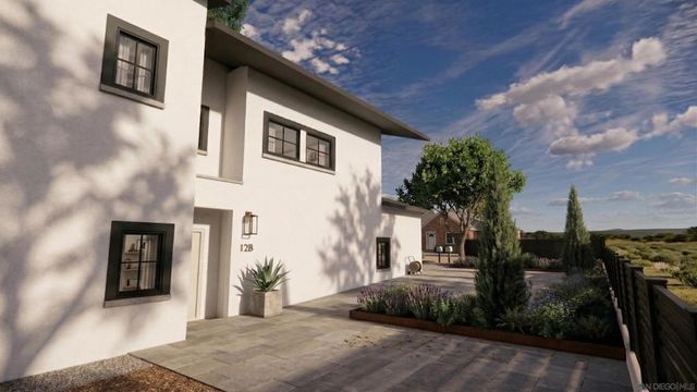 752 Bracero Road, Encinitas, CA 92024