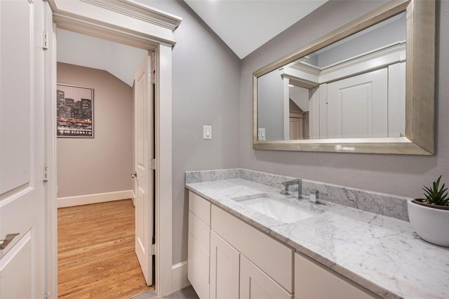 212 W 6th Street, Houston, TX 77007