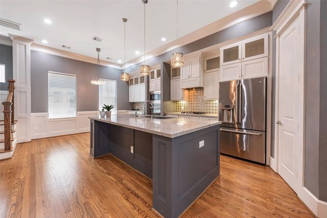 212 W 6th Street, Houston, TX 77007