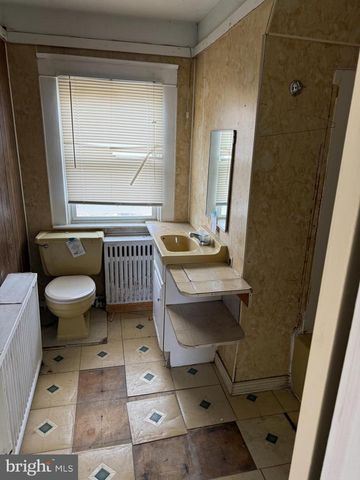 900 NORTHPOINT RD, Baltimore, MD 21224