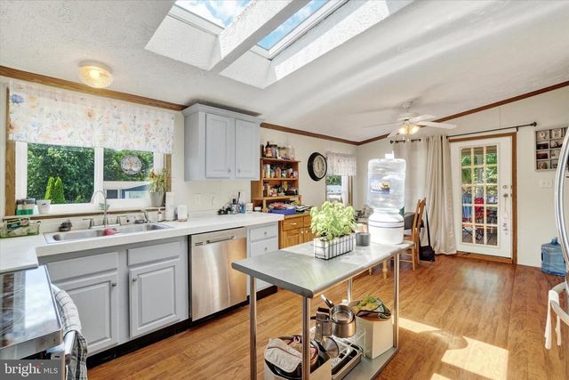148 BROADWING DR, Hanover, PA 17331