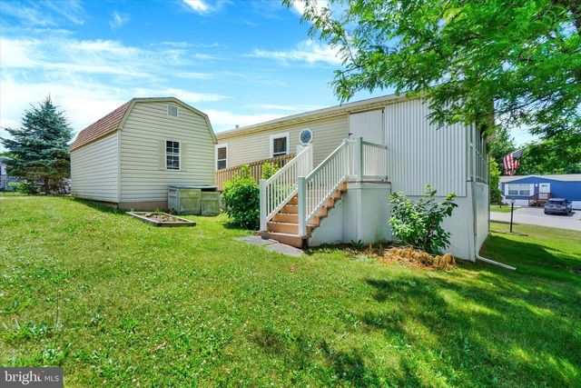148 BROADWING DR, Hanover, PA 17331