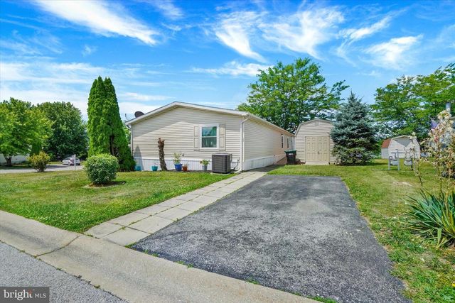148 BROADWING DR, Hanover, PA 17331