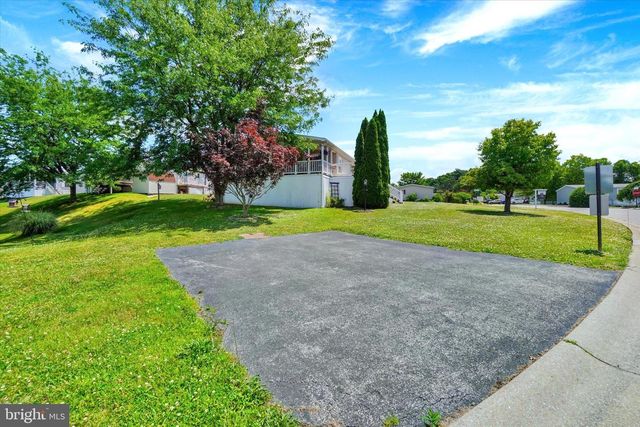 148 BROADWING DR, Hanover, PA 17331