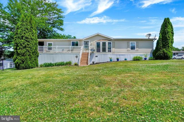 148 BROADWING DR, Hanover, PA 17331