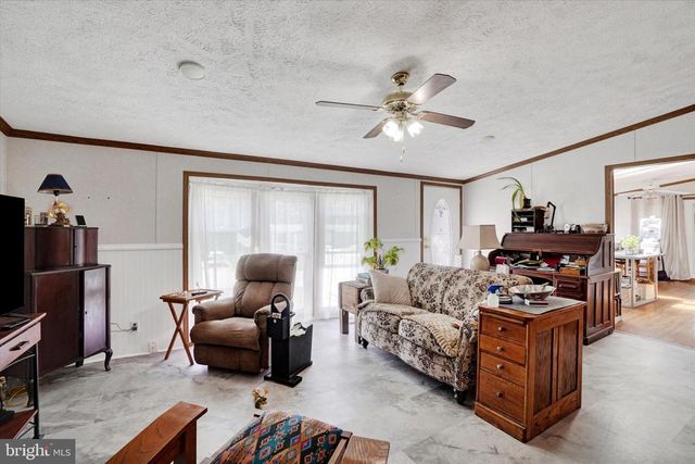 148 BROADWING DR, Hanover, PA 17331