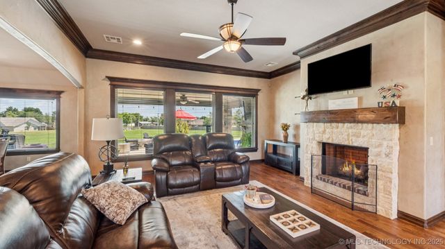 7130 E 86th Place N, Owasso, OK 74055