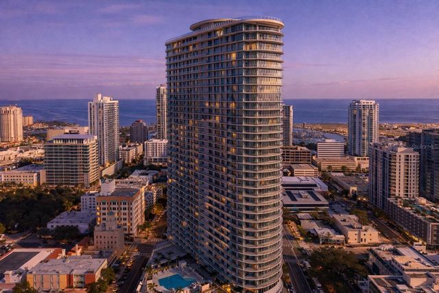 400 CENTRAL AVENUE 909, St Petersburg, FL 33701