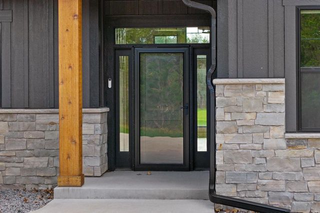 375 Pinehurst Drive, Nekoosa, WI 54457
