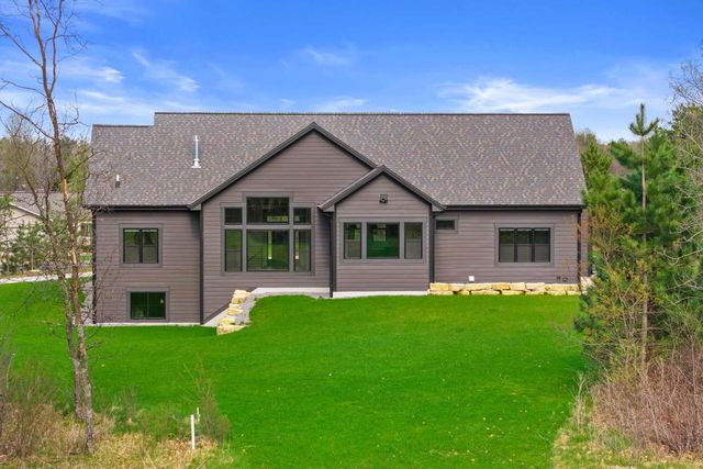 375 Pinehurst Drive, Nekoosa, WI 54457