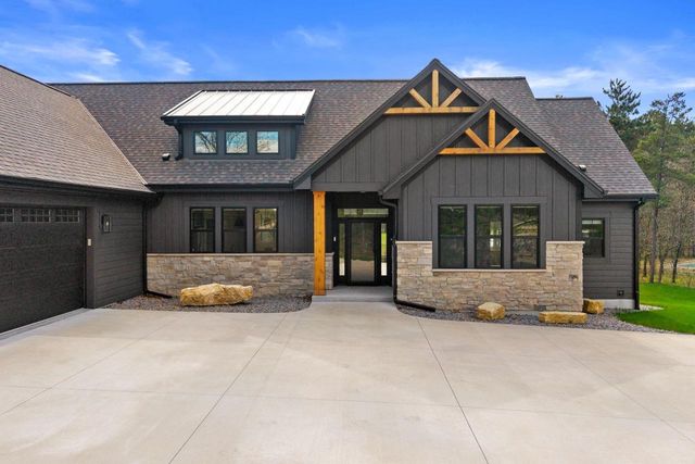 375 Pinehurst Drive, Nekoosa, WI 54457