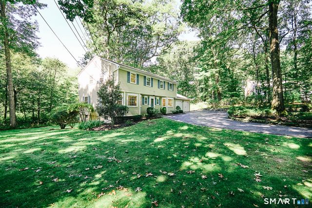 9 Primrose Lane, Westport, CT 06880