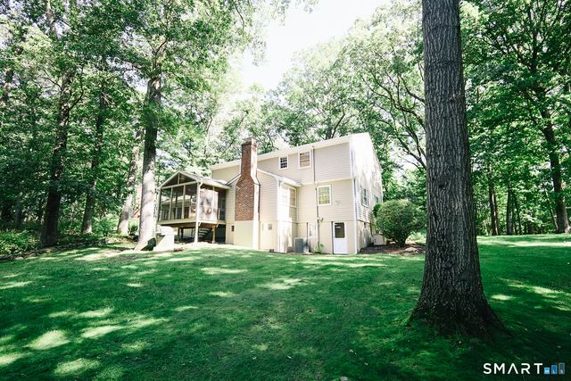 9 Primrose Lane, Westport, CT 06880
