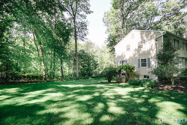 9 Primrose Lane, Westport, CT 06880