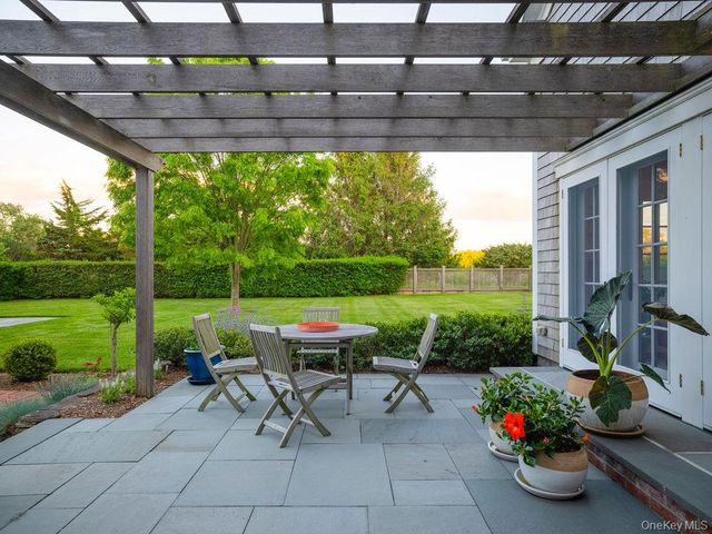 4725 Orchard Street, Orient, NY 11957