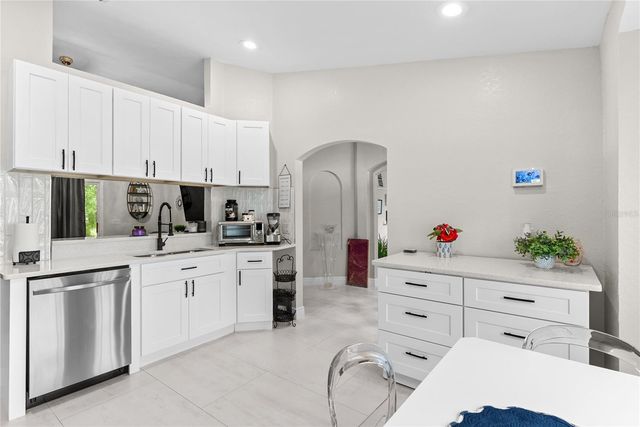 8207 WESTMONT TERRACE DRIVE, Lakeland, FL 33810