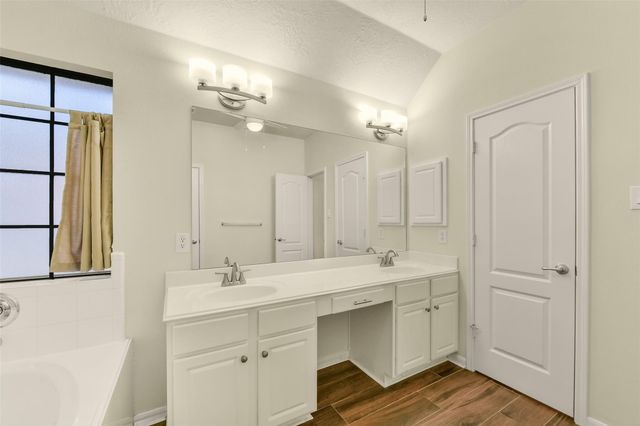 3510 Harbor Pass Lane, Friendswood, TX 77546