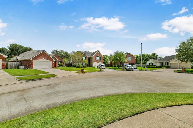 3510 Harbor Pass Lane, Friendswood, TX 77546