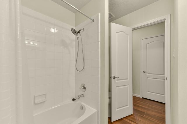 3510 Harbor Pass Lane, Friendswood, TX 77546
