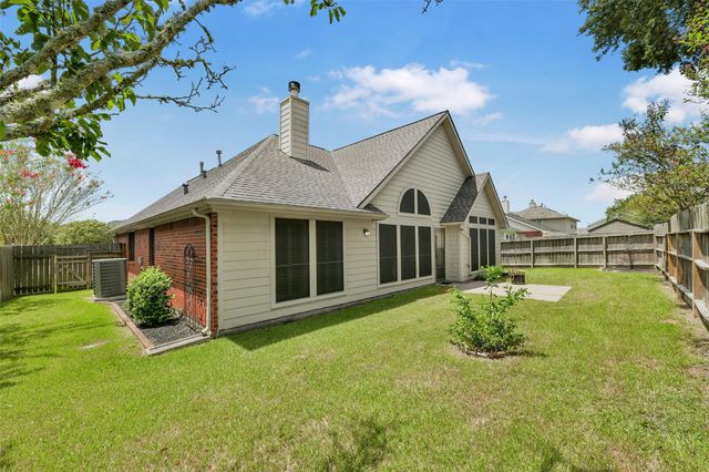 3510 Harbor Pass Lane, Friendswood, TX 77546
