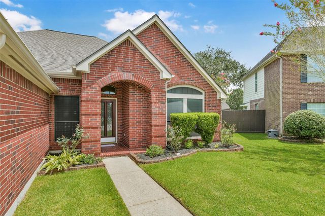 3510 Harbor Pass Lane, Friendswood, TX 77546