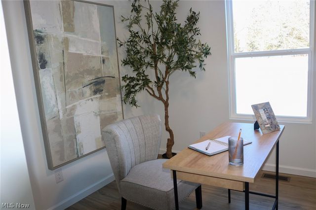 7602 Hickory, Oakwood Village, OH 44146