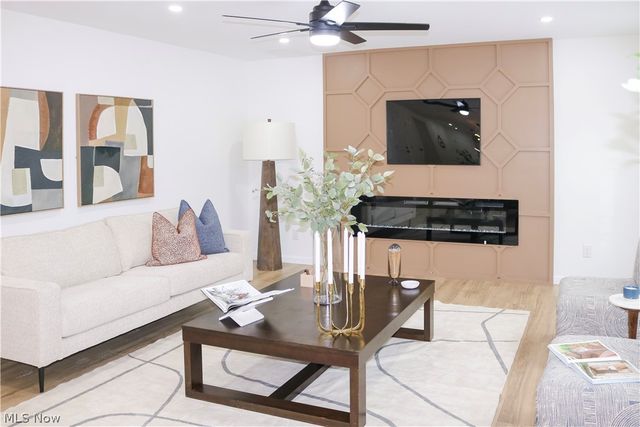 7602 Hickory, Oakwood Village, OH 44146