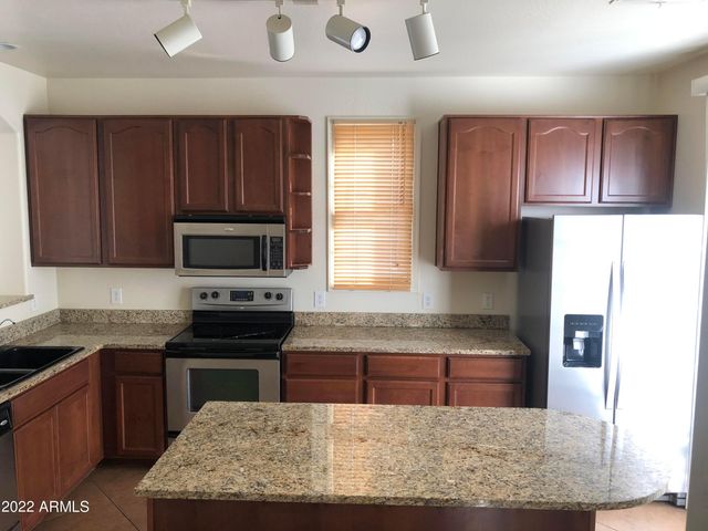 2792 S Bahama Drive, Gilbert, AZ 85295