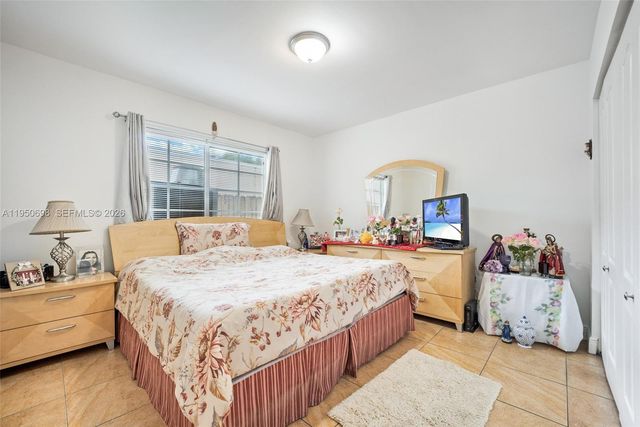 2930 SW 11th ST, Miami, FL 33135