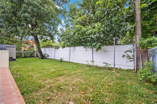 2930 SW 11th ST, Miami, FL 33135