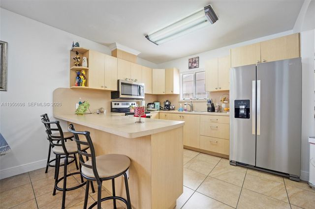 2930 SW 11th ST, Miami, FL 33135