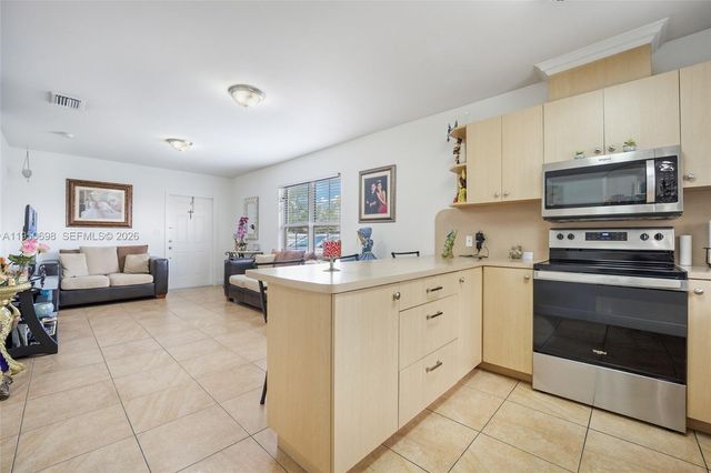 2930 SW 11th ST, Miami, FL 33135