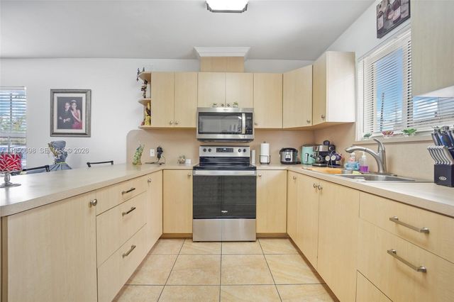 2930 SW 11th ST, Miami, FL 33135