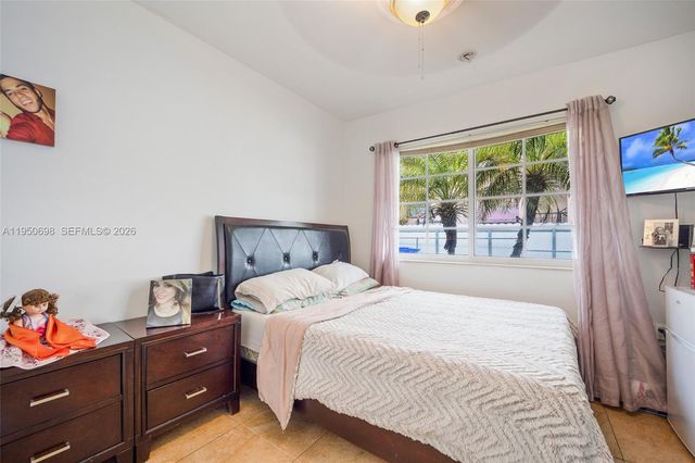 2930 SW 11th ST, Miami, FL 33135