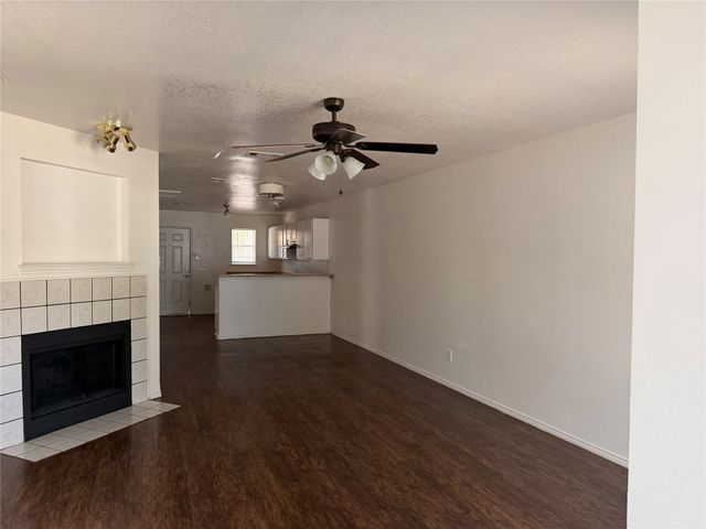 5412 Creekridge Drive, Arlington, TX 76018