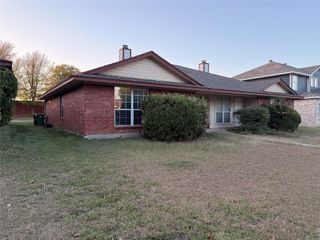 5412 Creekridge Drive, Arlington, TX 76018