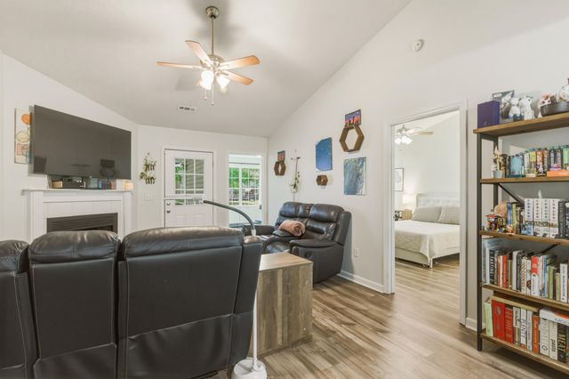 7988 Vermont Road, North Charleston, SC 29418